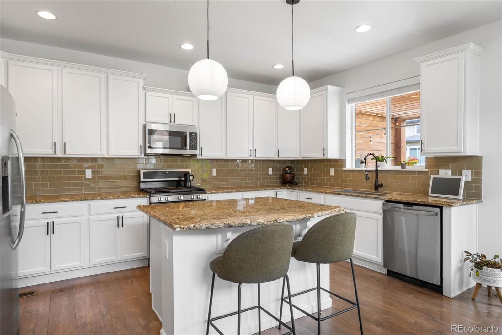 MLS Image #12 for 9567  juniper way,arvada, Colorado