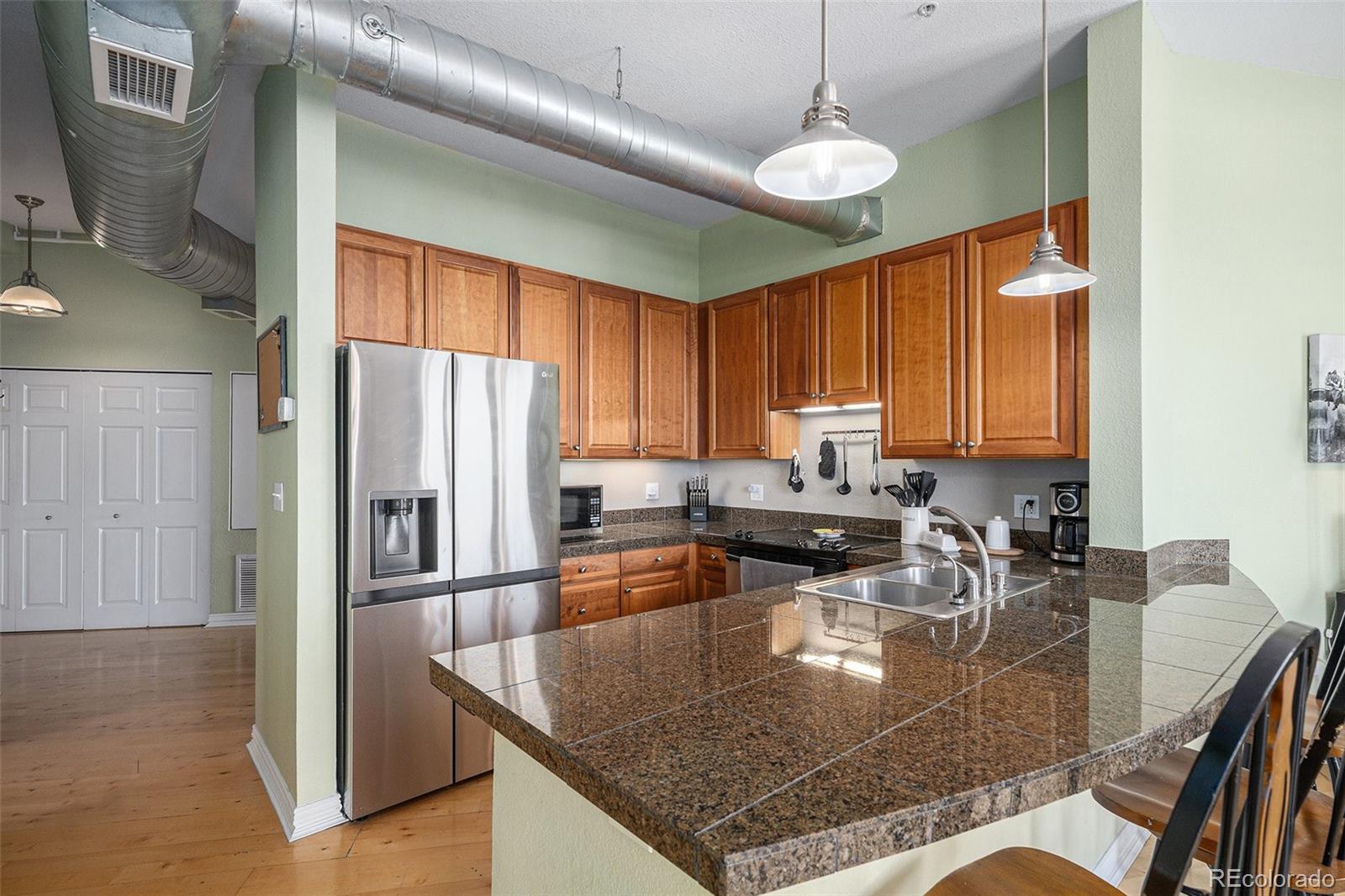 MLS Image #4 for 277 n broadway ,denver, Colorado