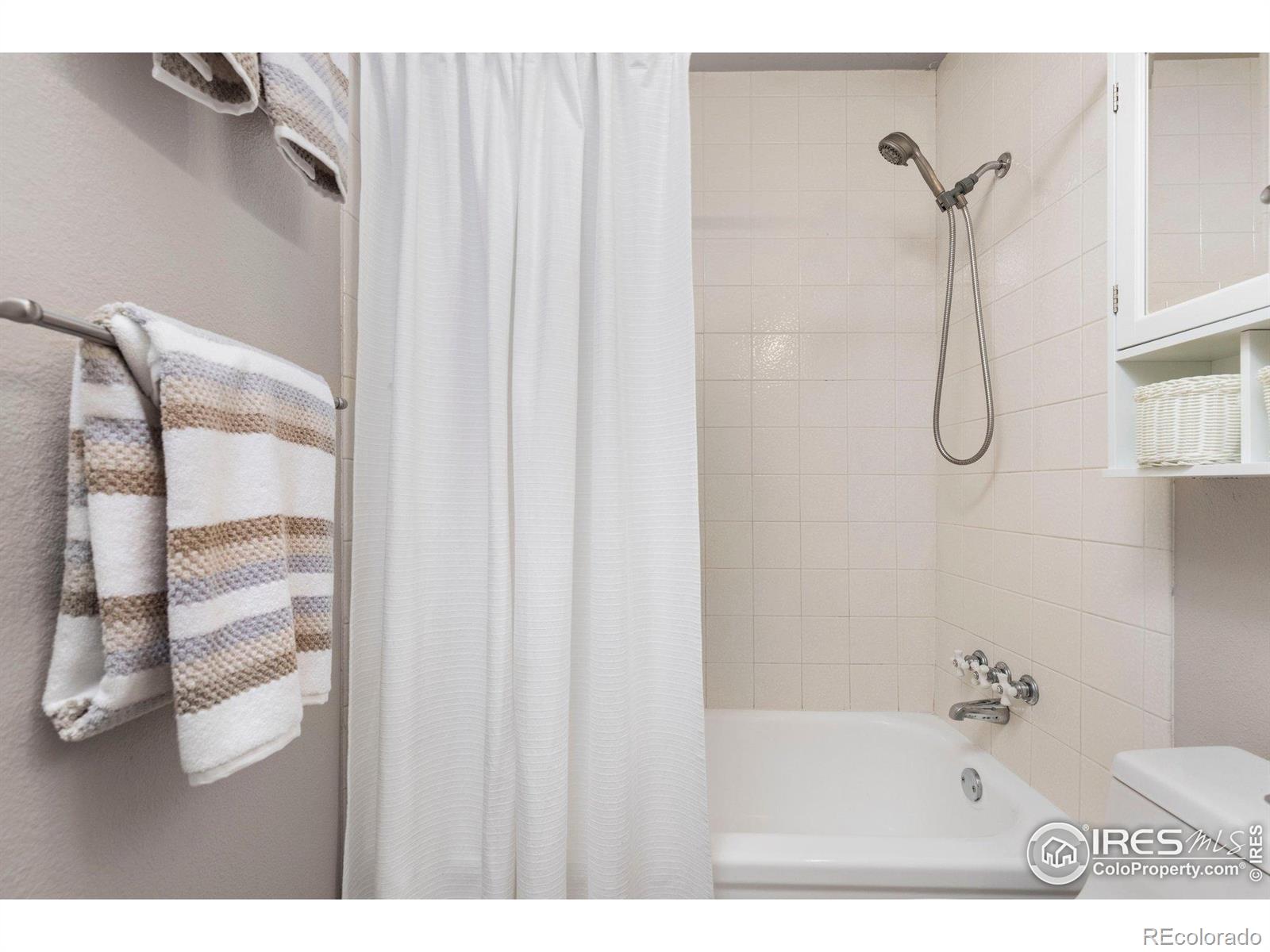 MLS Image #16 for 13441  sheridan boulevard,broomfield, Colorado