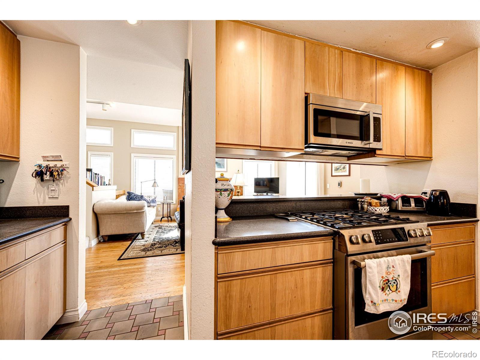 MLS Image #10 for 8483  thunderhead drive,boulder, Colorado