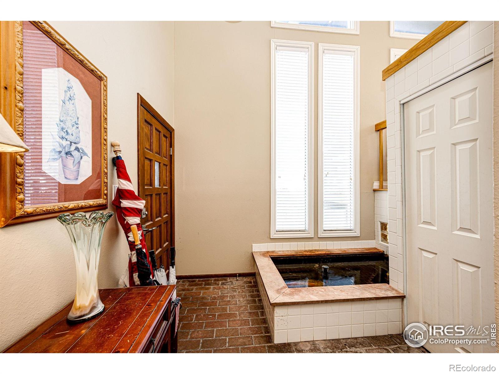 MLS Image #5 for 8483  thunderhead drive,boulder, Colorado