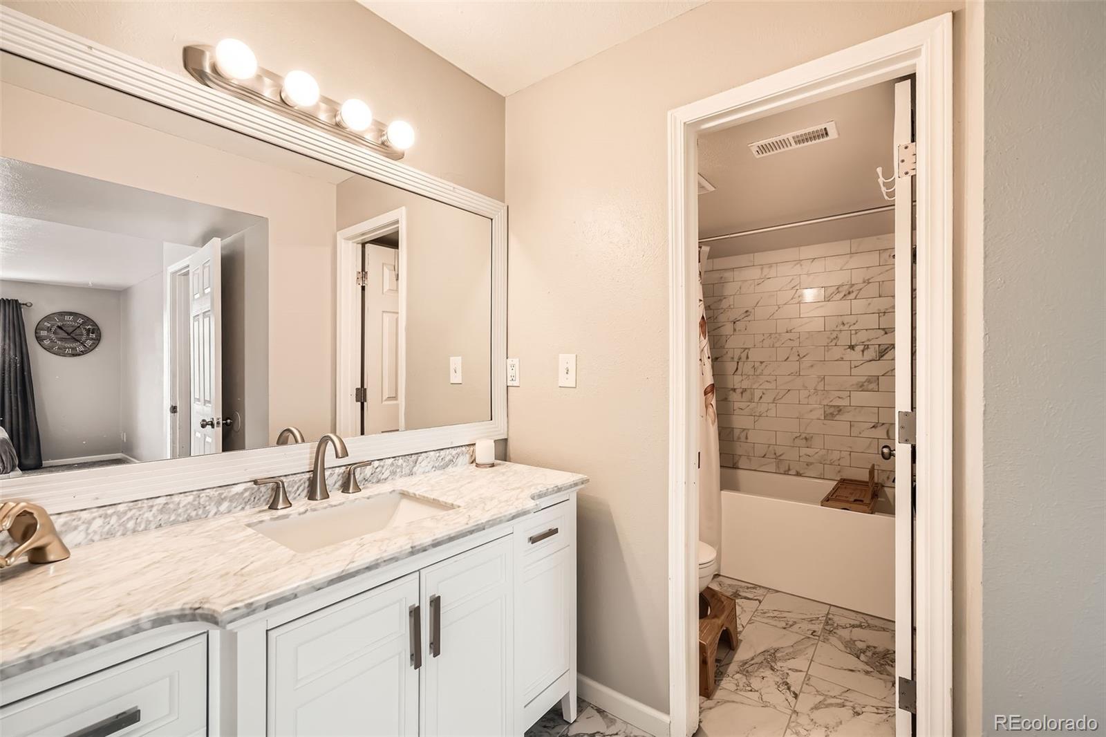 MLS Image #5 for 10872 w evans avenue,lakewood, Colorado
