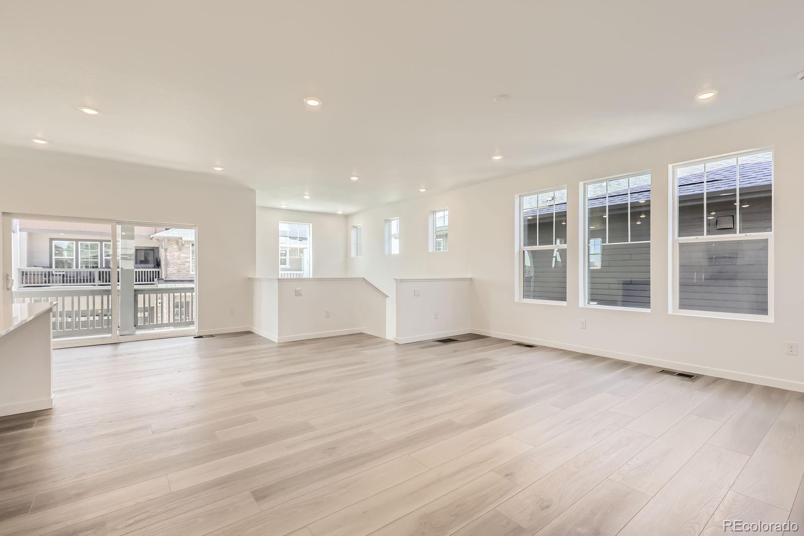 MLS Image #2 for 2138 s haleyville way,aurora, Colorado