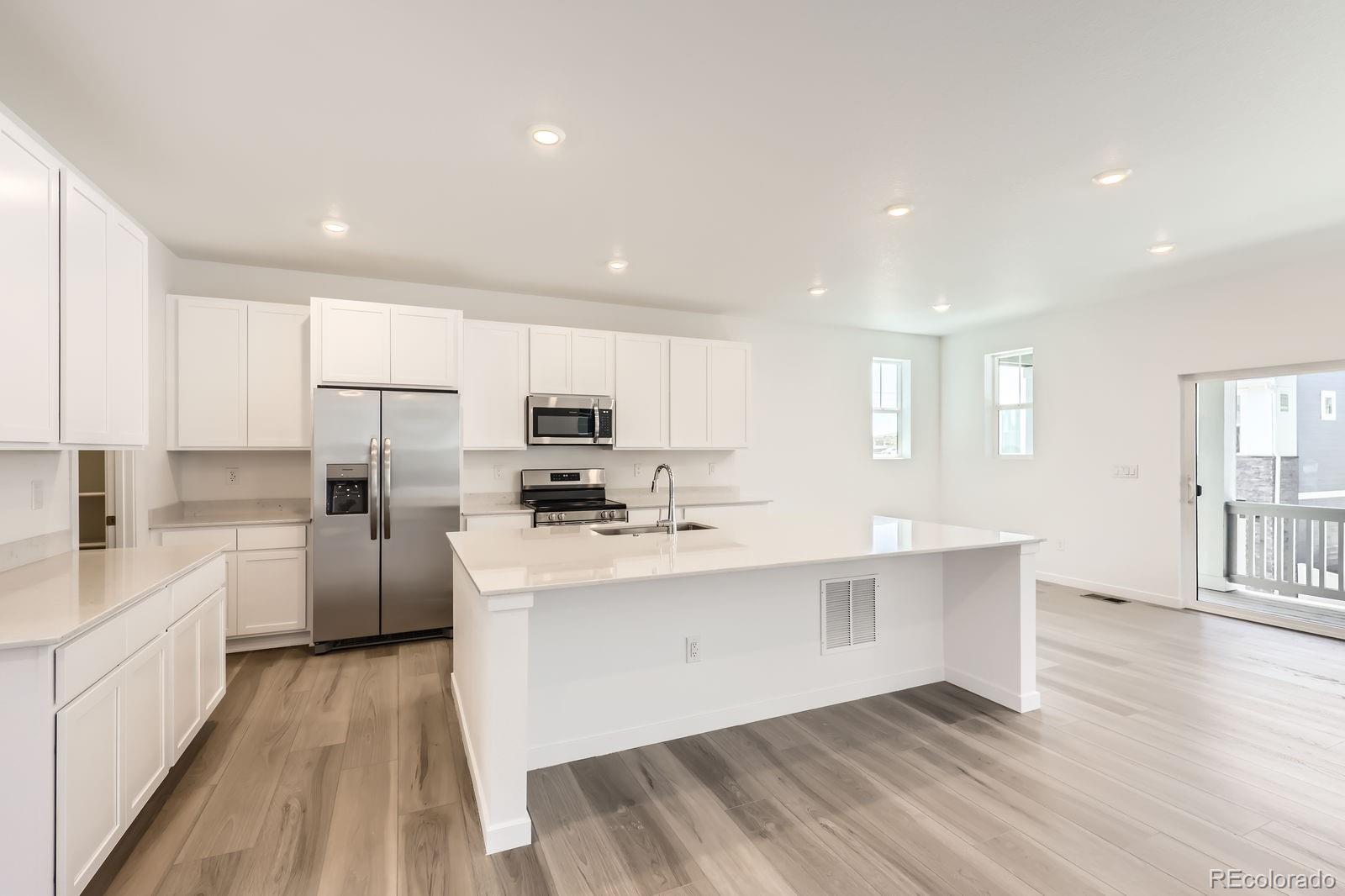 MLS Image #3 for 2138 s haleyville way,aurora, Colorado