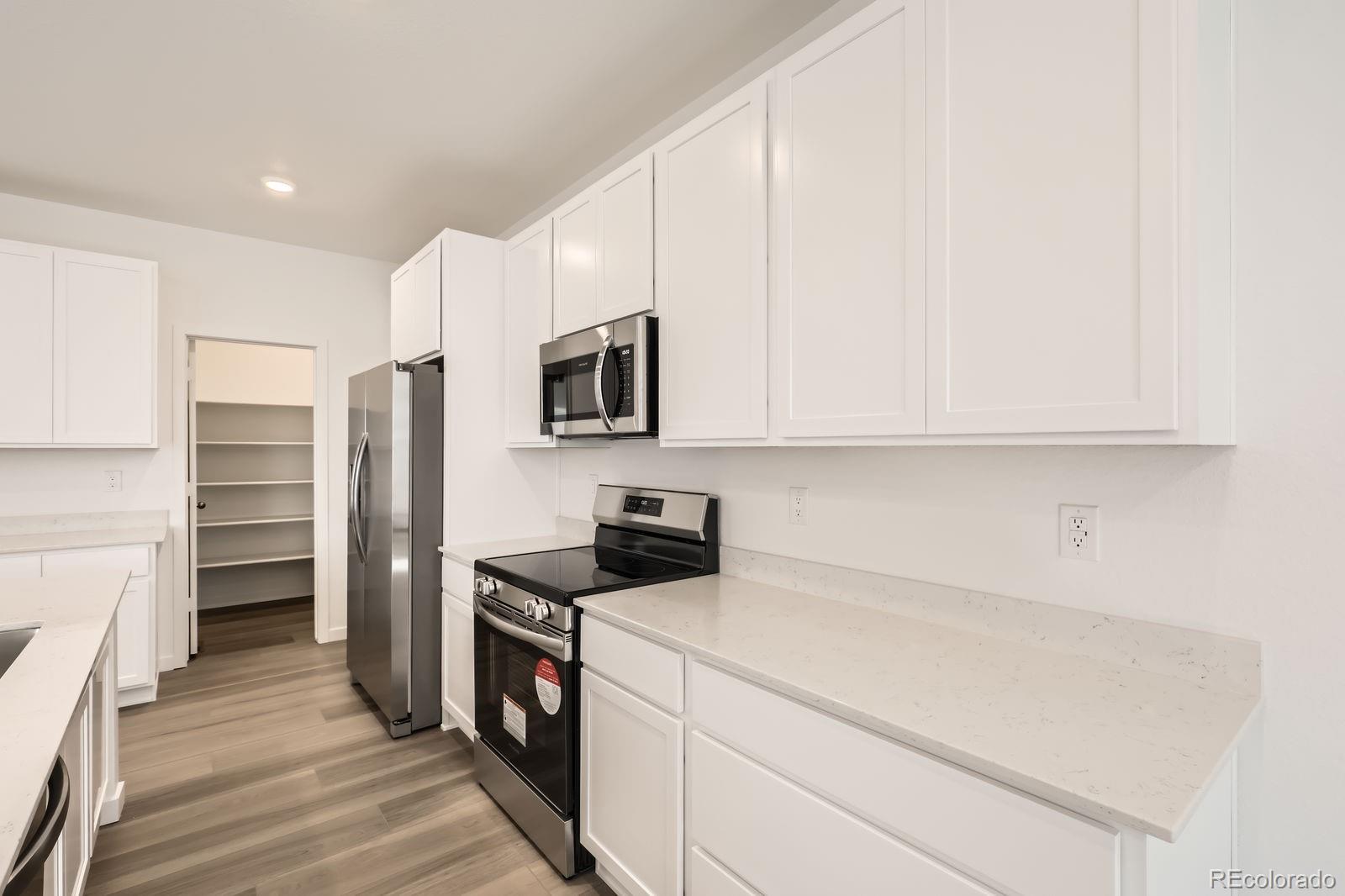 MLS Image #5 for 2138 s haleyville way,aurora, Colorado