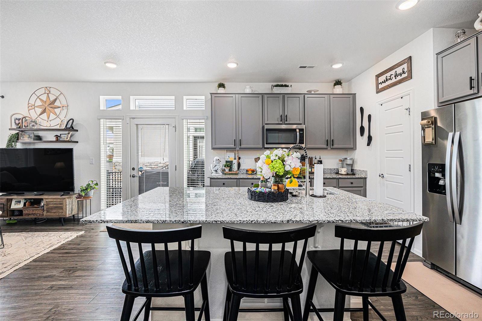 MLS Image #10 for 20000 e 40th avenue,denver, Colorado