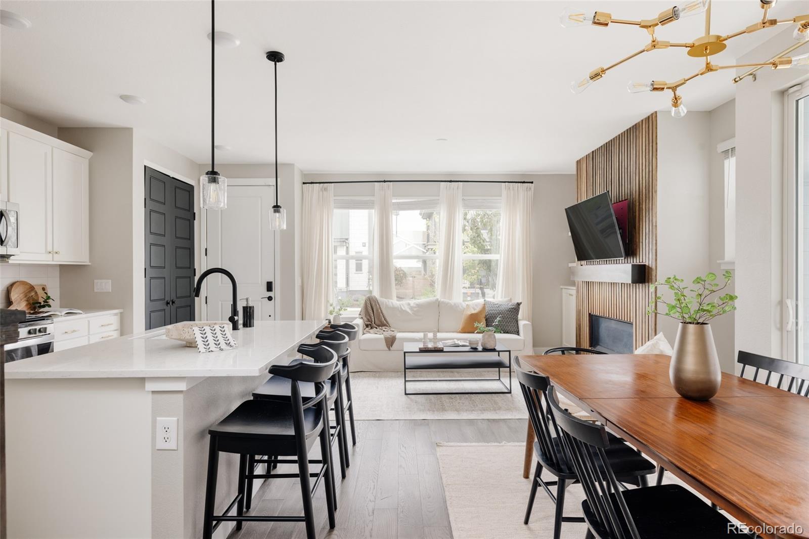 MLS Image #10 for 10025 e 63rd avenue,denver, Colorado