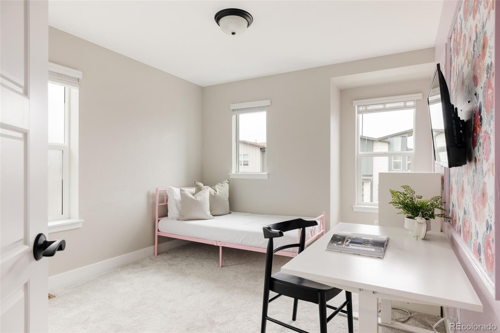 MLS Image #19 for 10025 e 63rd avenue,denver, Colorado
