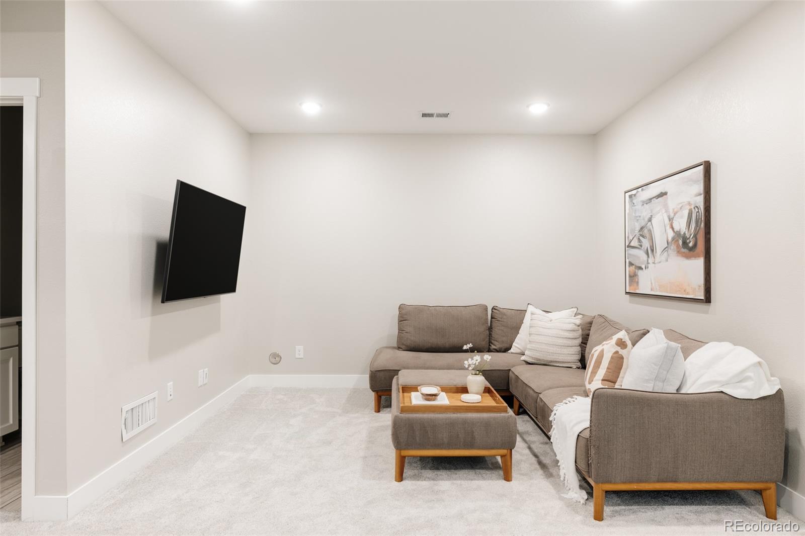 MLS Image #26 for 10025 e 63rd avenue,denver, Colorado