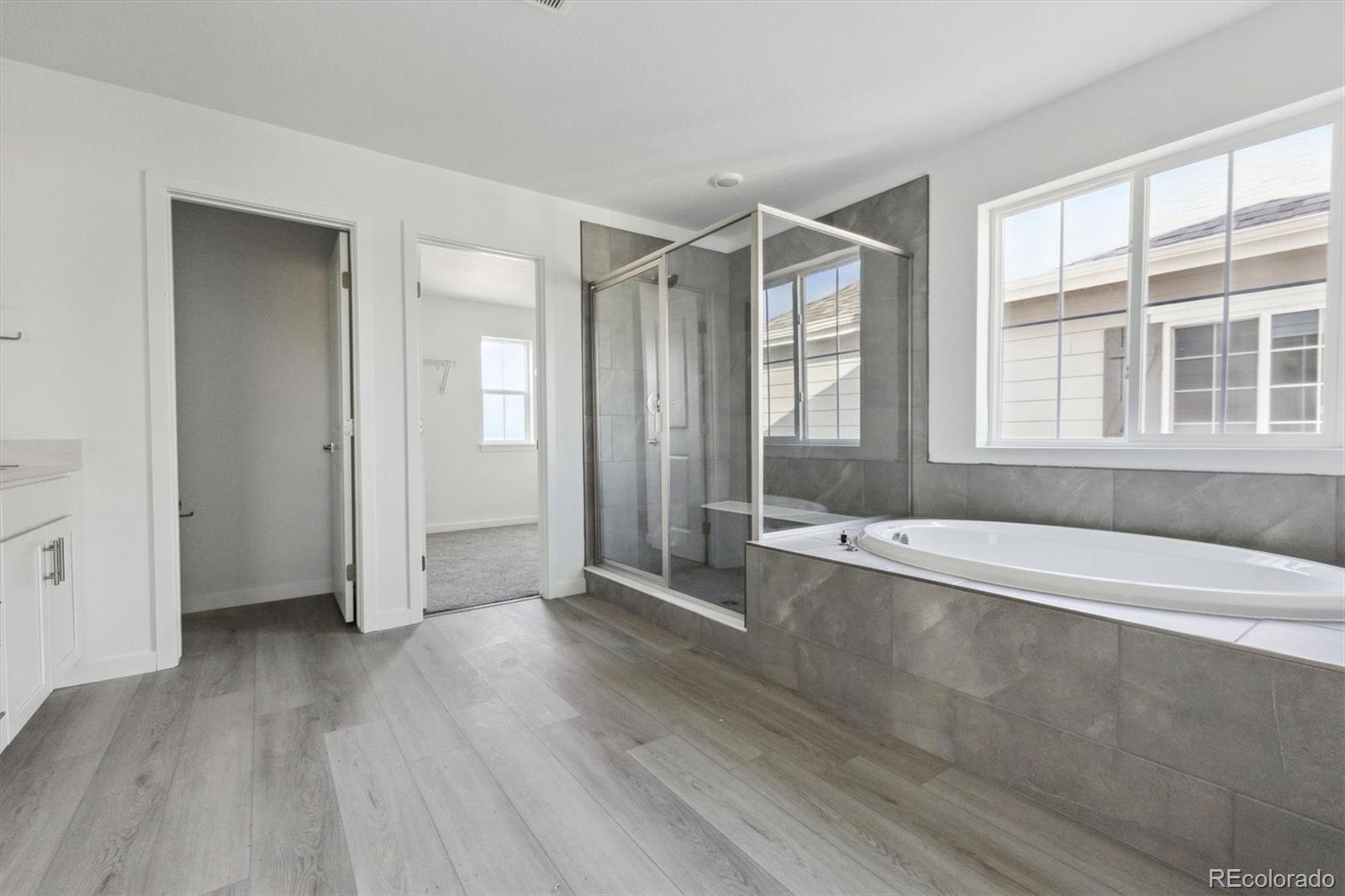 MLS Image #15 for 25234 e warren place,aurora, Colorado