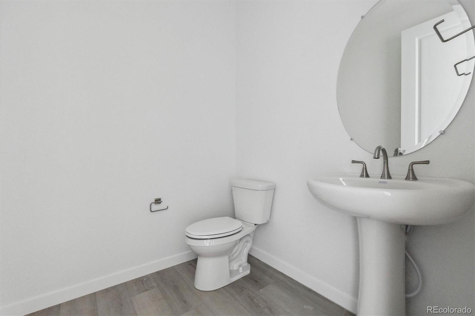 MLS Image #3 for 25234 e warren place,aurora, Colorado