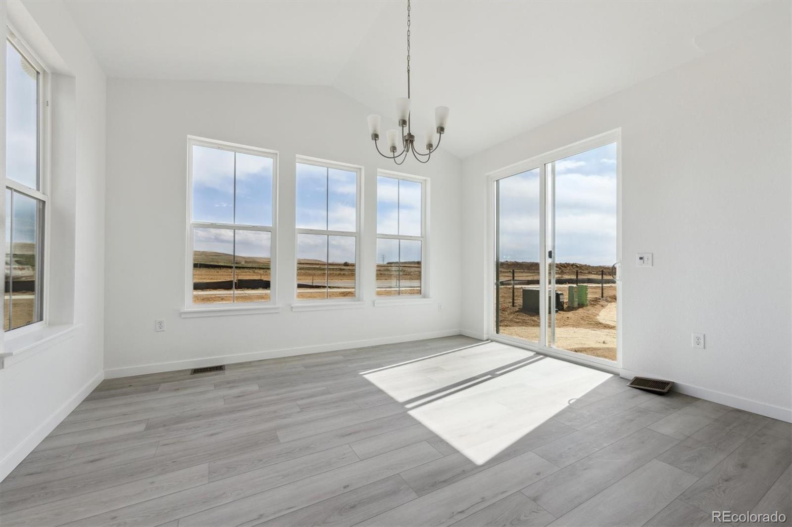 MLS Image #8 for 25234 e warren place,aurora, Colorado