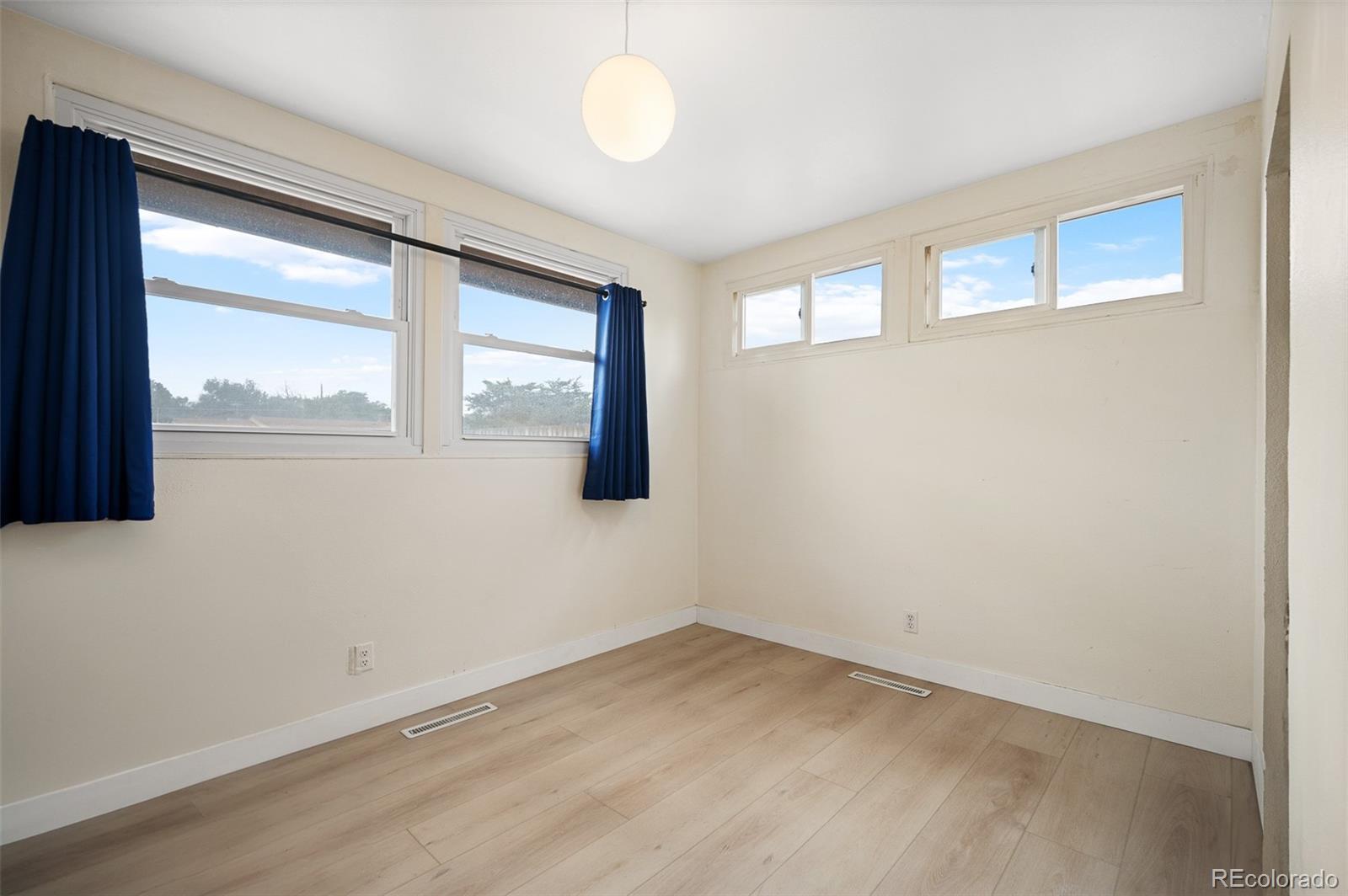 MLS Image #14 for 491  campo street,denver, Colorado
