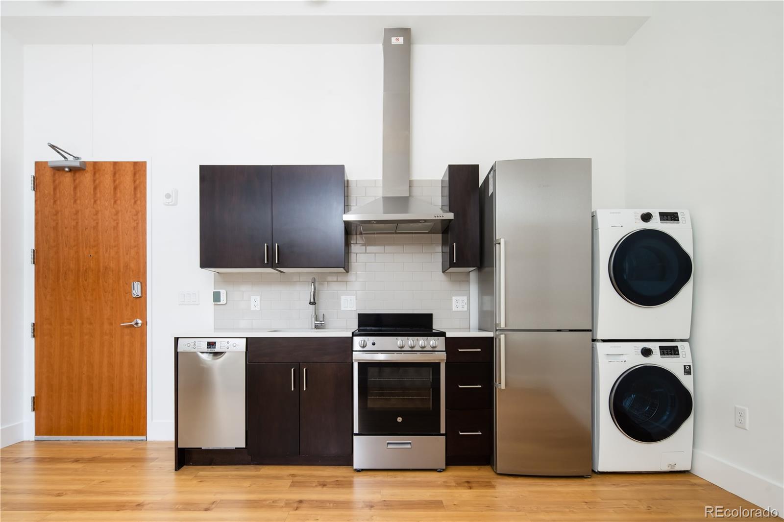 MLS Image #4 for 135 n adams street,denver, Colorado