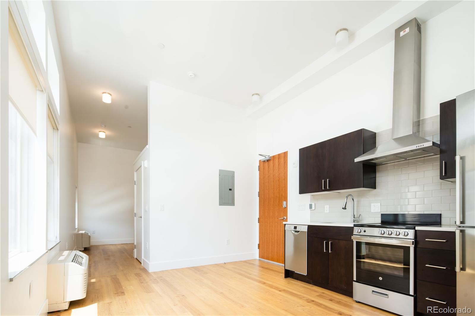 MLS Image #7 for 135 n adams street,denver, Colorado