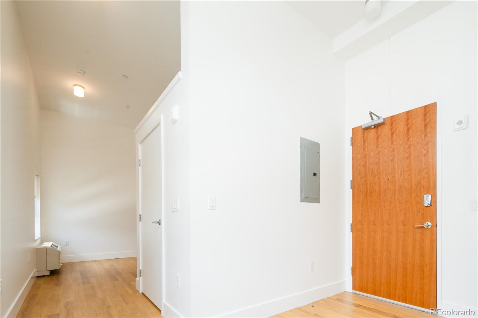 MLS Image #8 for 135 n adams street,denver, Colorado