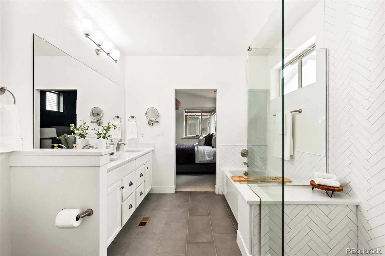 MLS Image #23 for 5852  galena street ,denver, Colorado