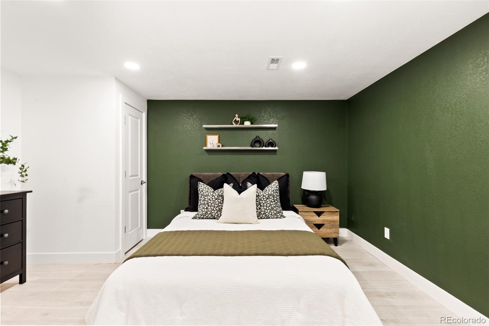 MLS Image #27 for 5852  galena street ,denver, Colorado