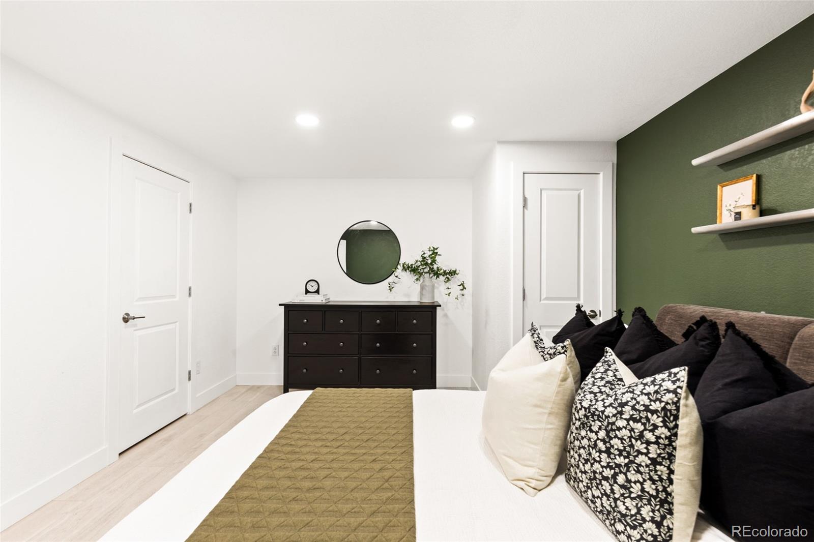 MLS Image #28 for 5852  galena street ,denver, Colorado