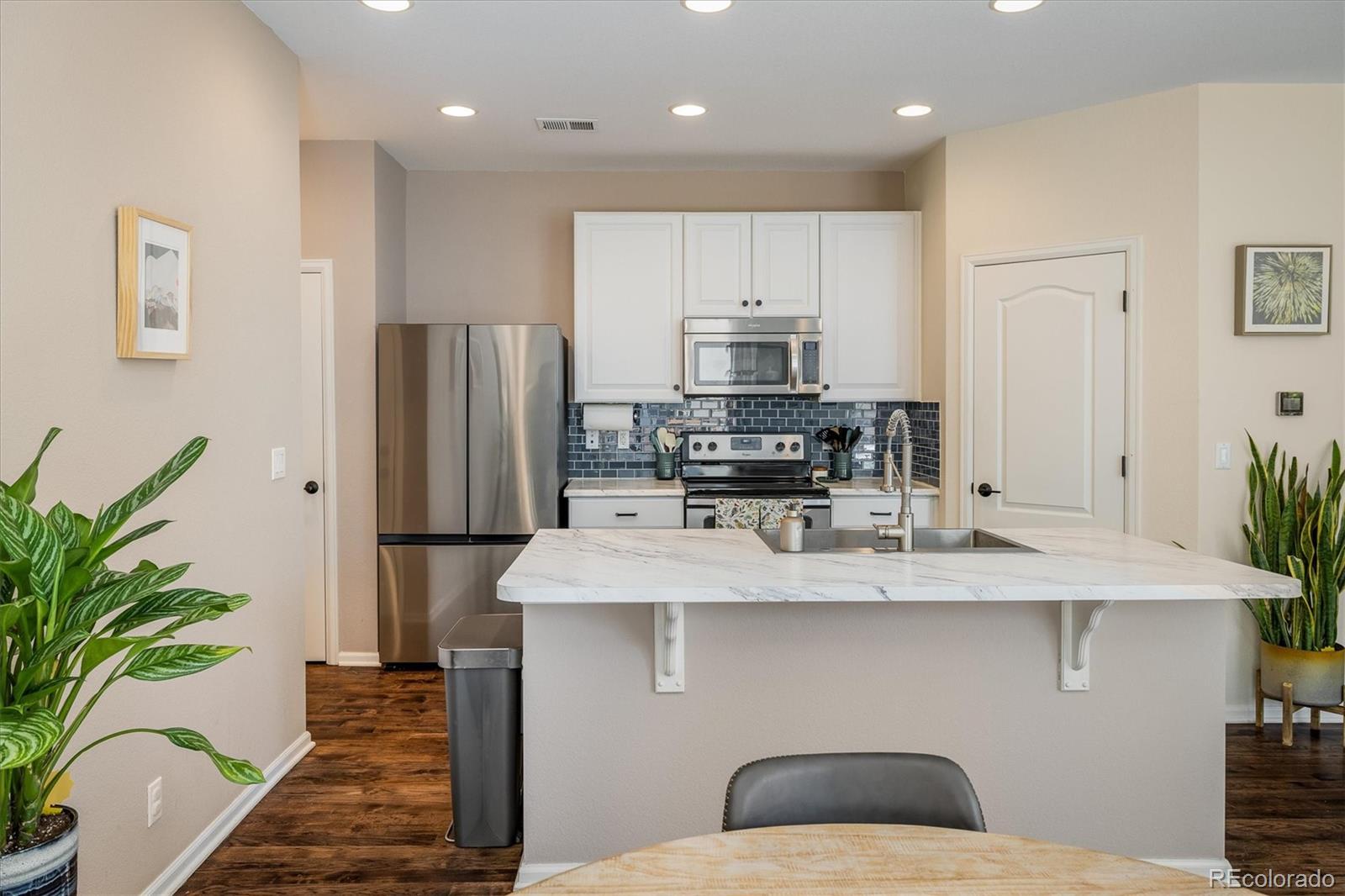 MLS Image #10 for 11033 e 28th place,denver, Colorado