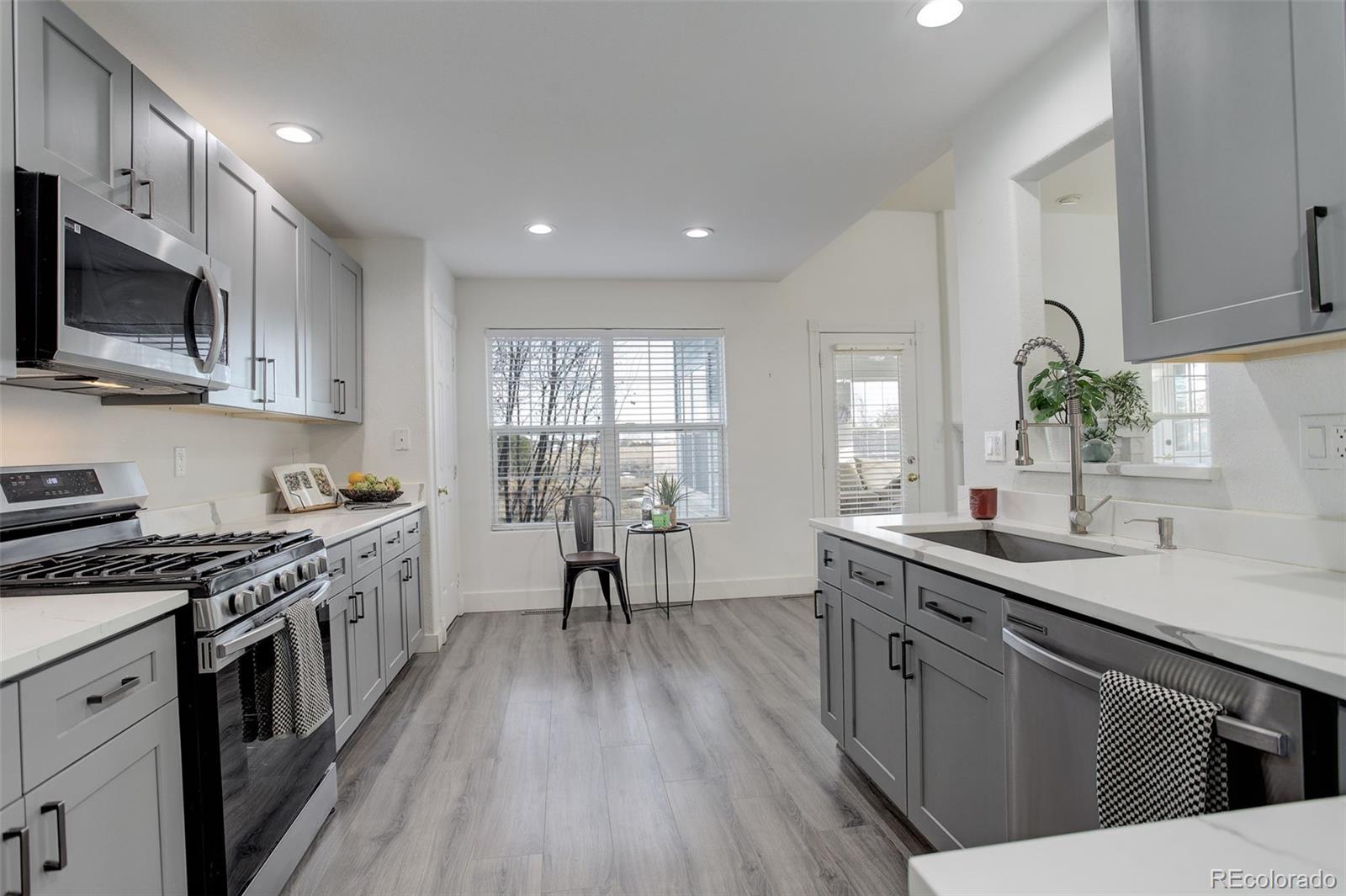 MLS Image #7 for 4270  defoe street,strasburg, Colorado