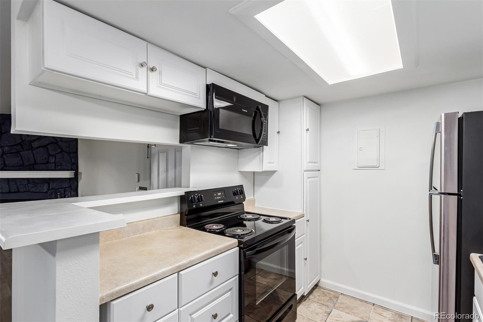 MLS Image #10 for 910 s walden street,aurora, Colorado