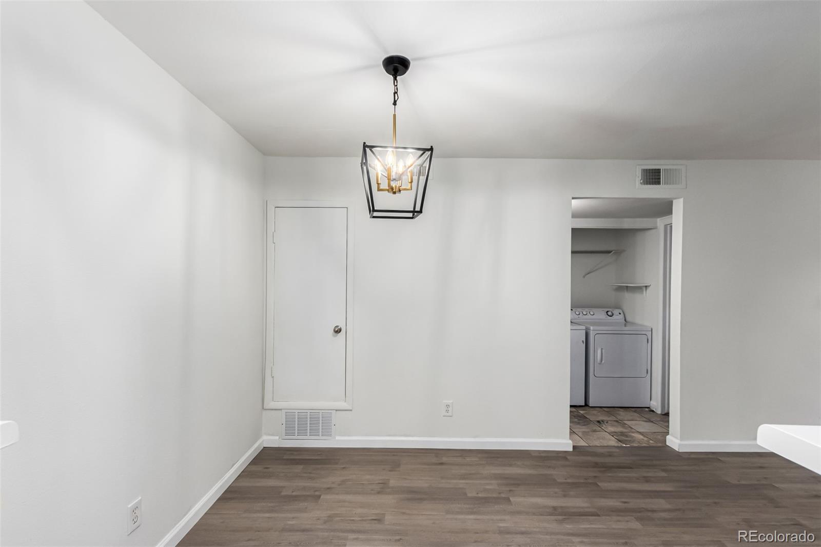 MLS Image #12 for 910 s walden street,aurora, Colorado