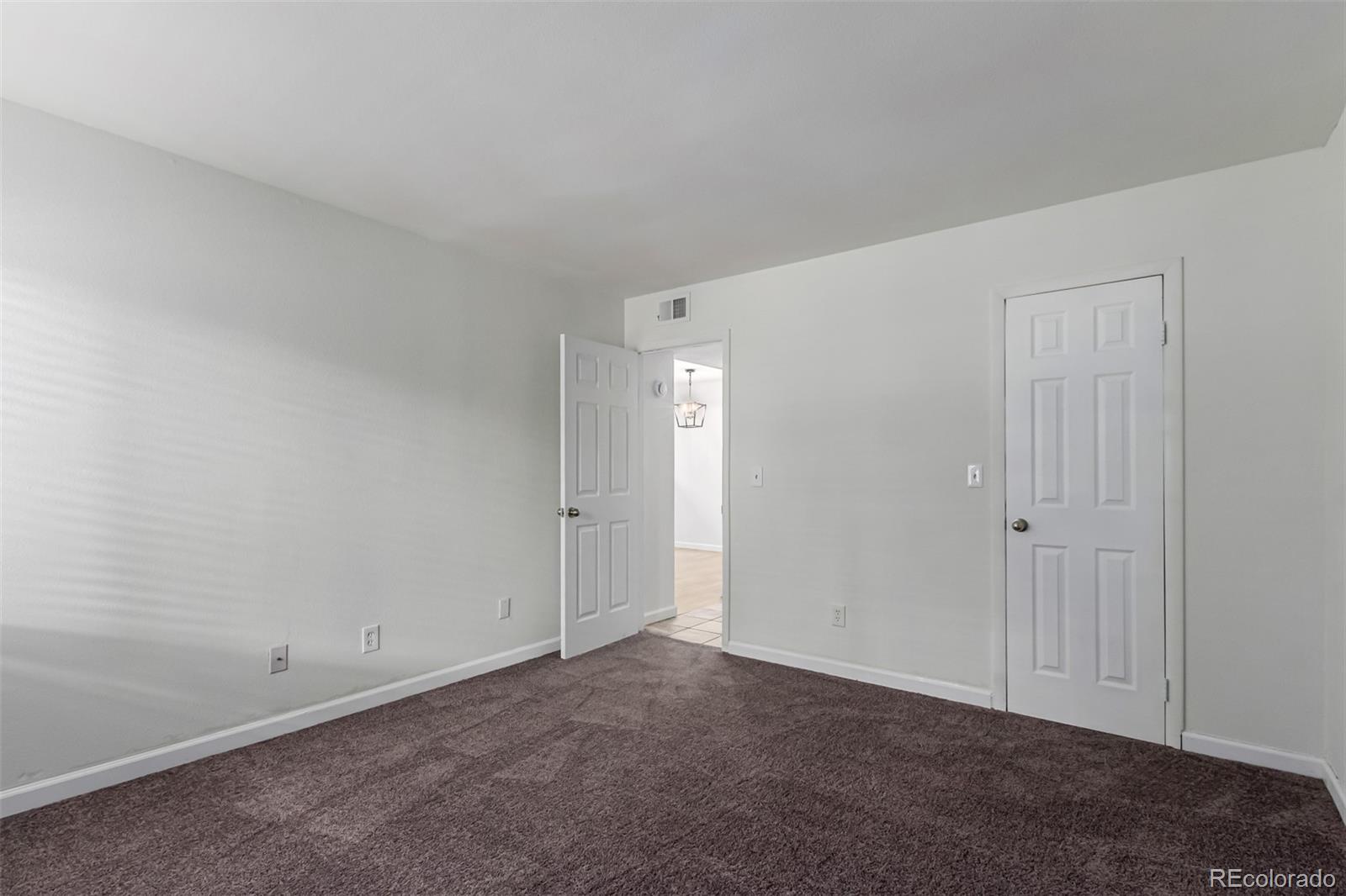 MLS Image #15 for 910 s walden street,aurora, Colorado