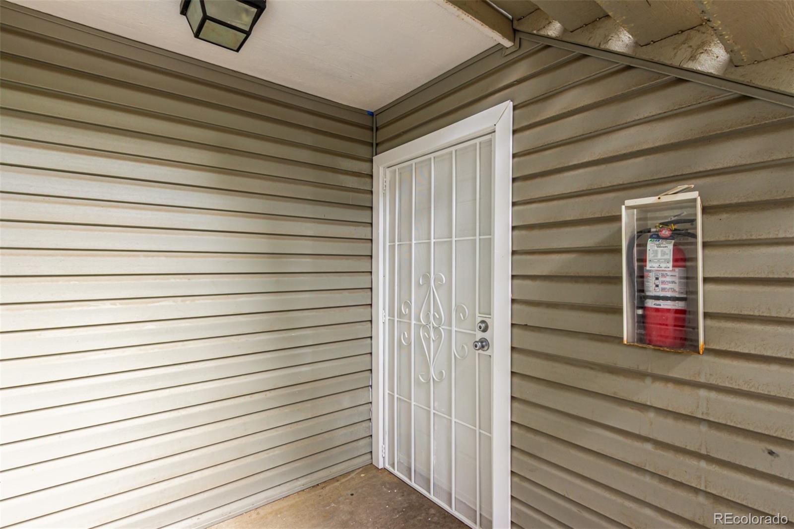MLS Image #2 for 910 s walden street,aurora, Colorado