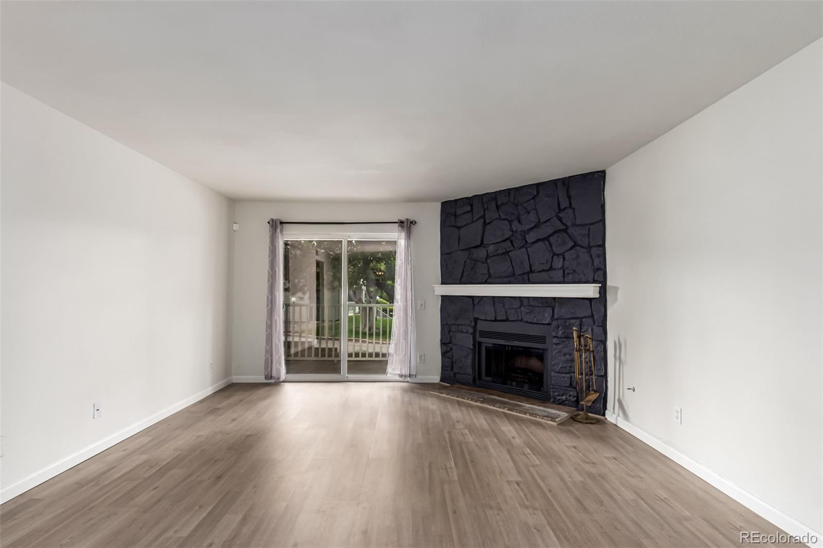 MLS Image #3 for 910 s walden street,aurora, Colorado