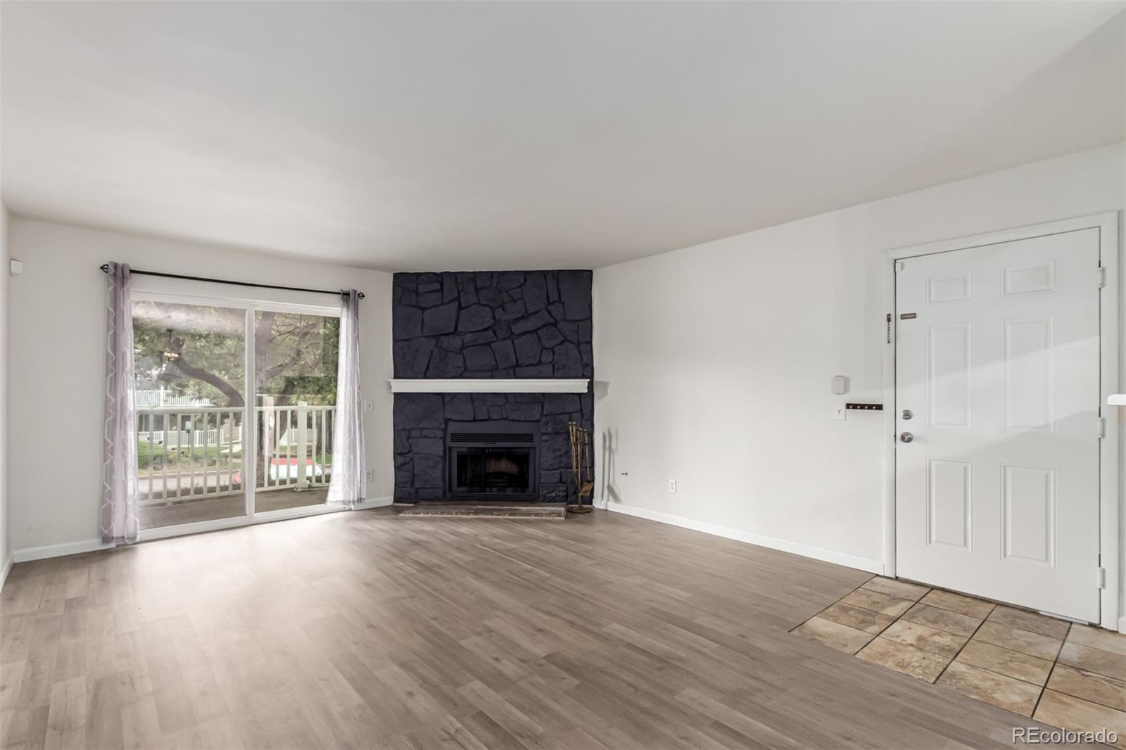 MLS Image #4 for 910 s walden street,aurora, Colorado
