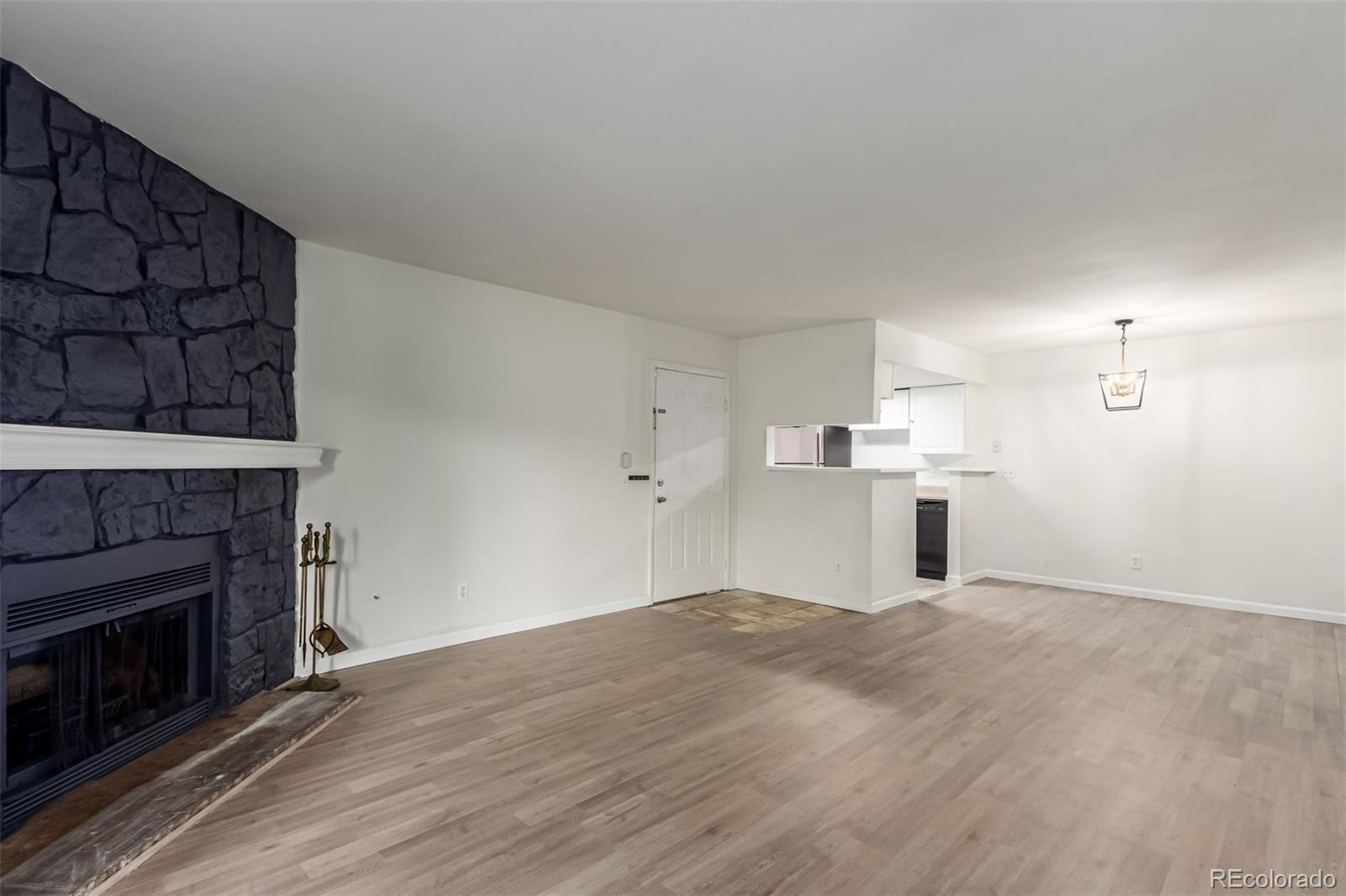 MLS Image #7 for 910 s walden street,aurora, Colorado