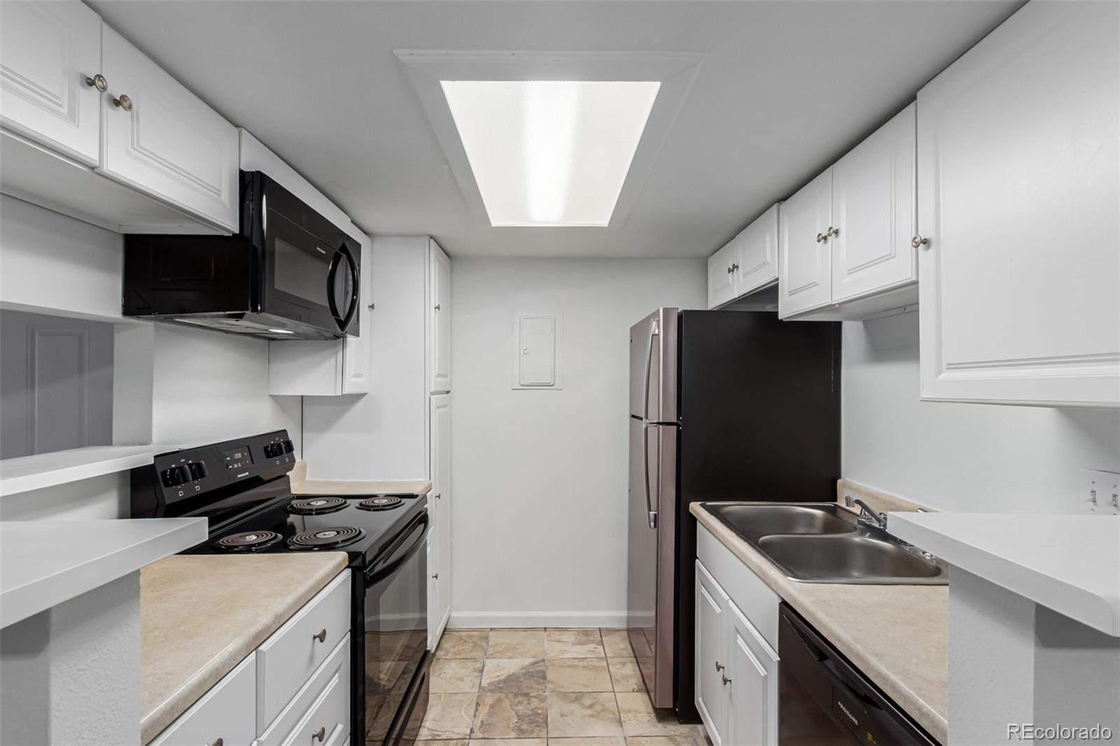 MLS Image #9 for 910 s walden street,aurora, Colorado
