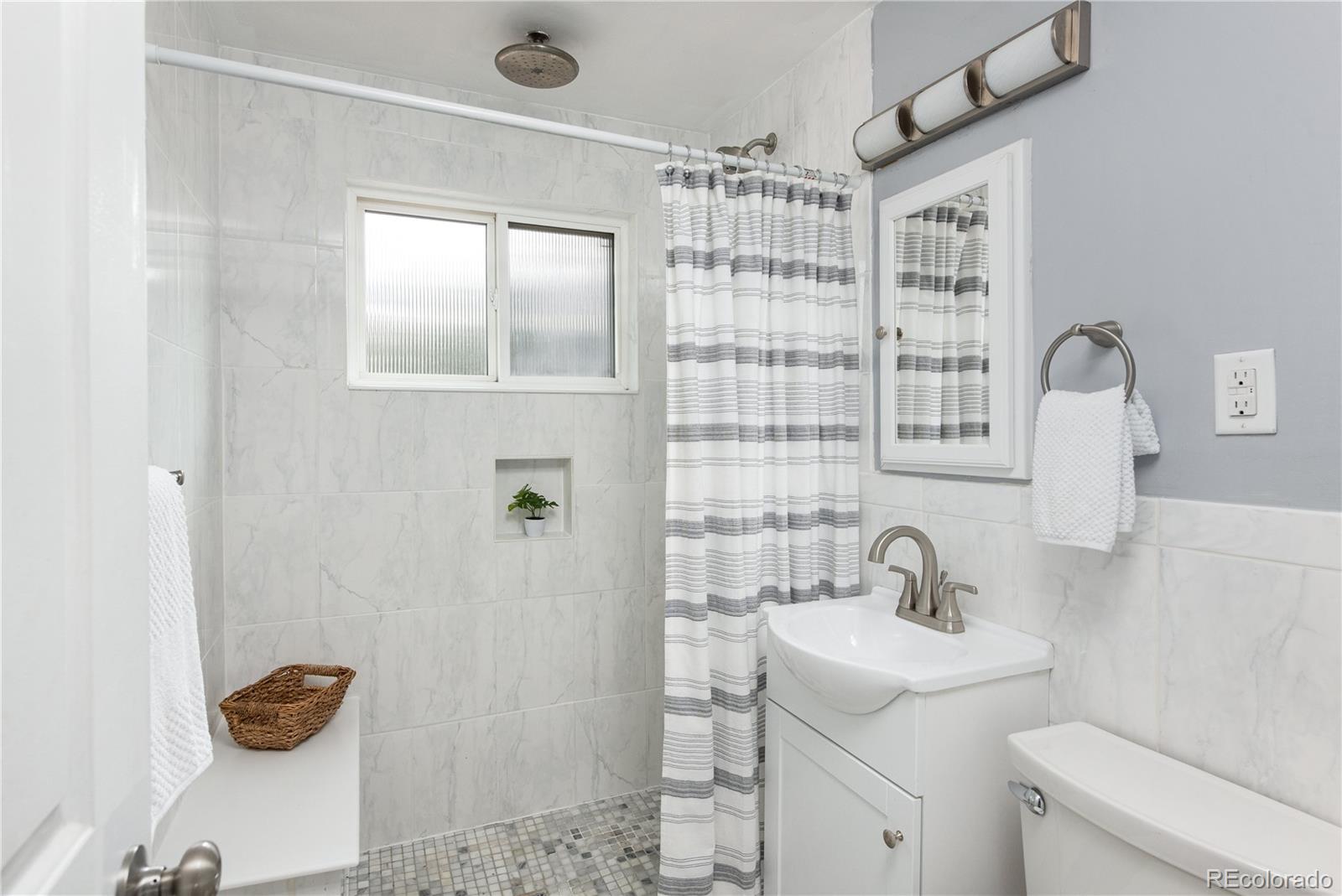 MLS Image #5 for 8240  grandview avenue,arvada, Colorado