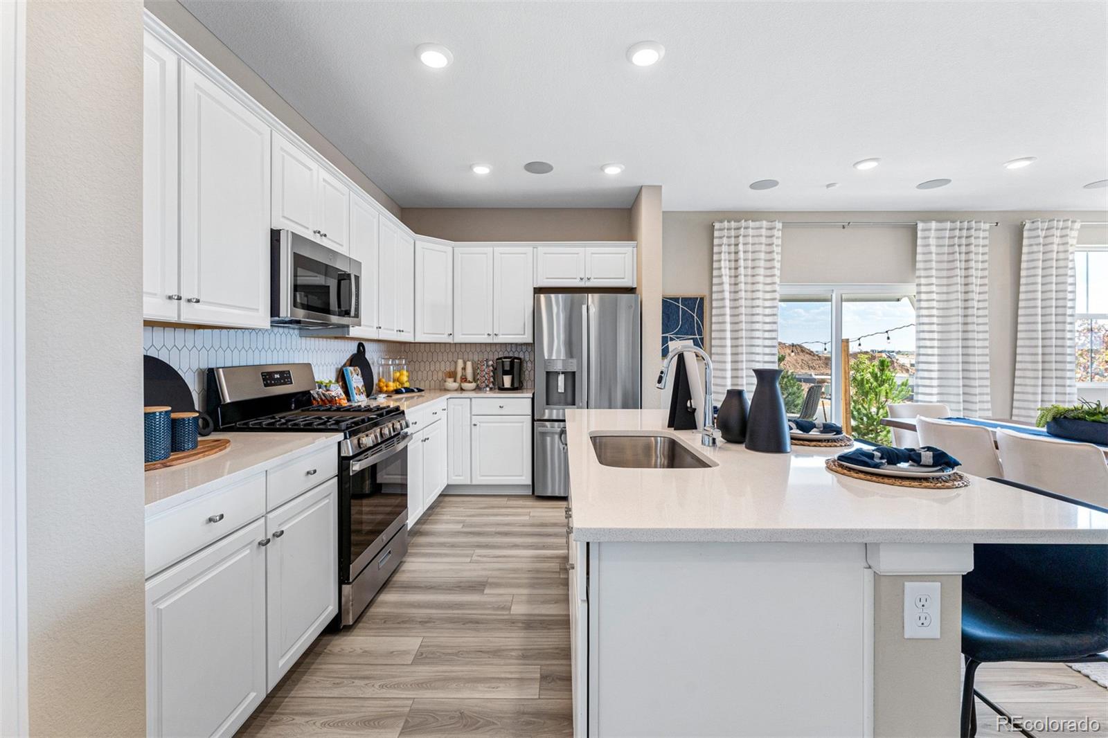 MLS Image #14 for 23782 e 33rd place,aurora, Colorado