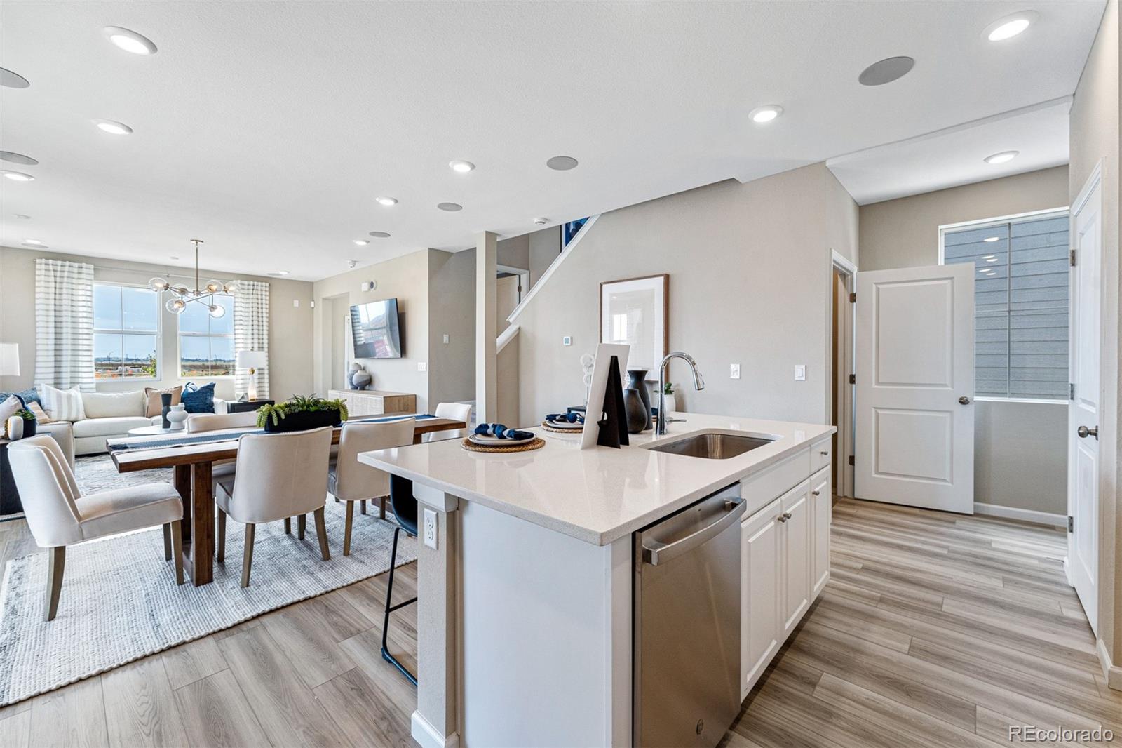 MLS Image #15 for 23782 e 33rd place,aurora, Colorado