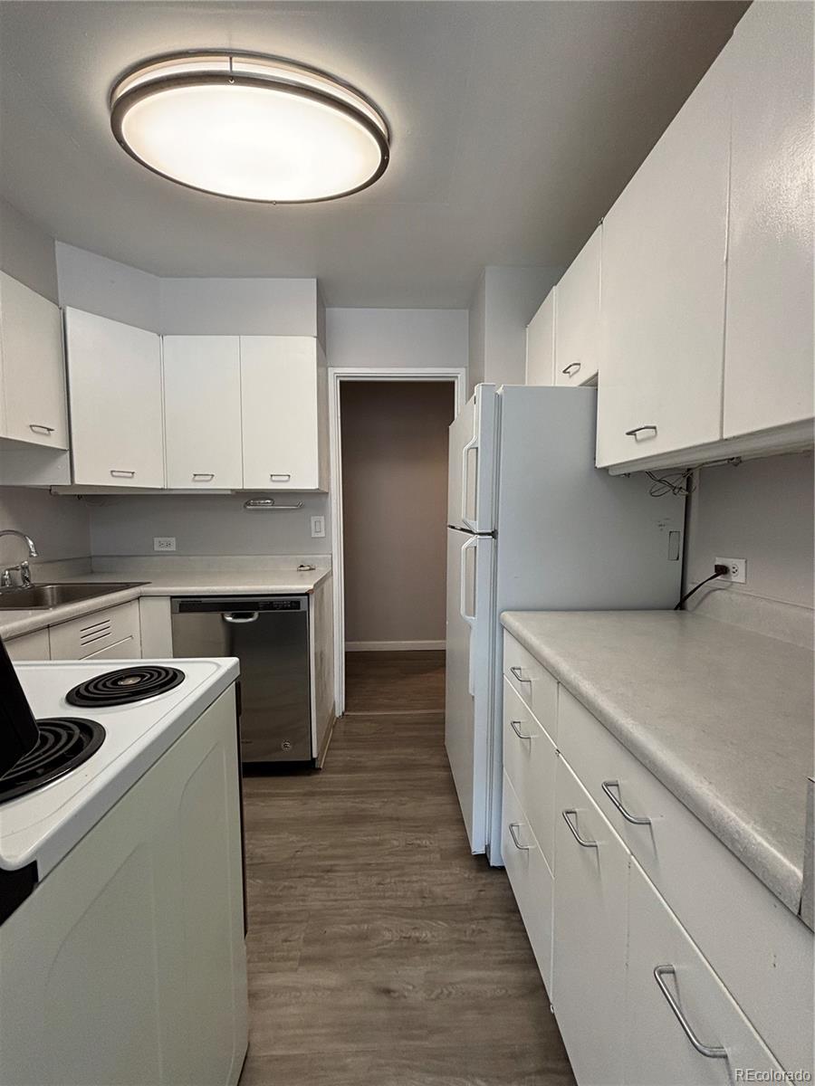 MLS Image #14 for 888 n logan street,denver, Colorado
