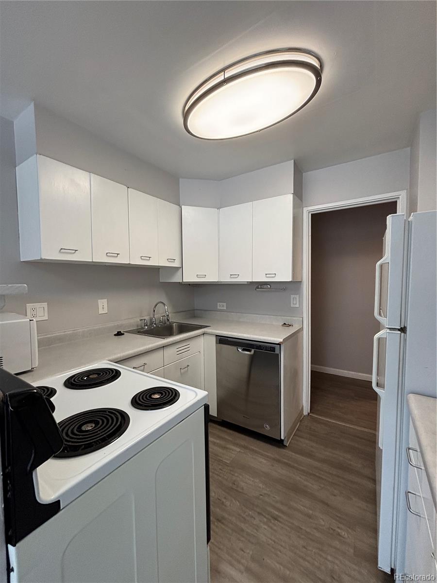 MLS Image #15 for 888 n logan street,denver, Colorado