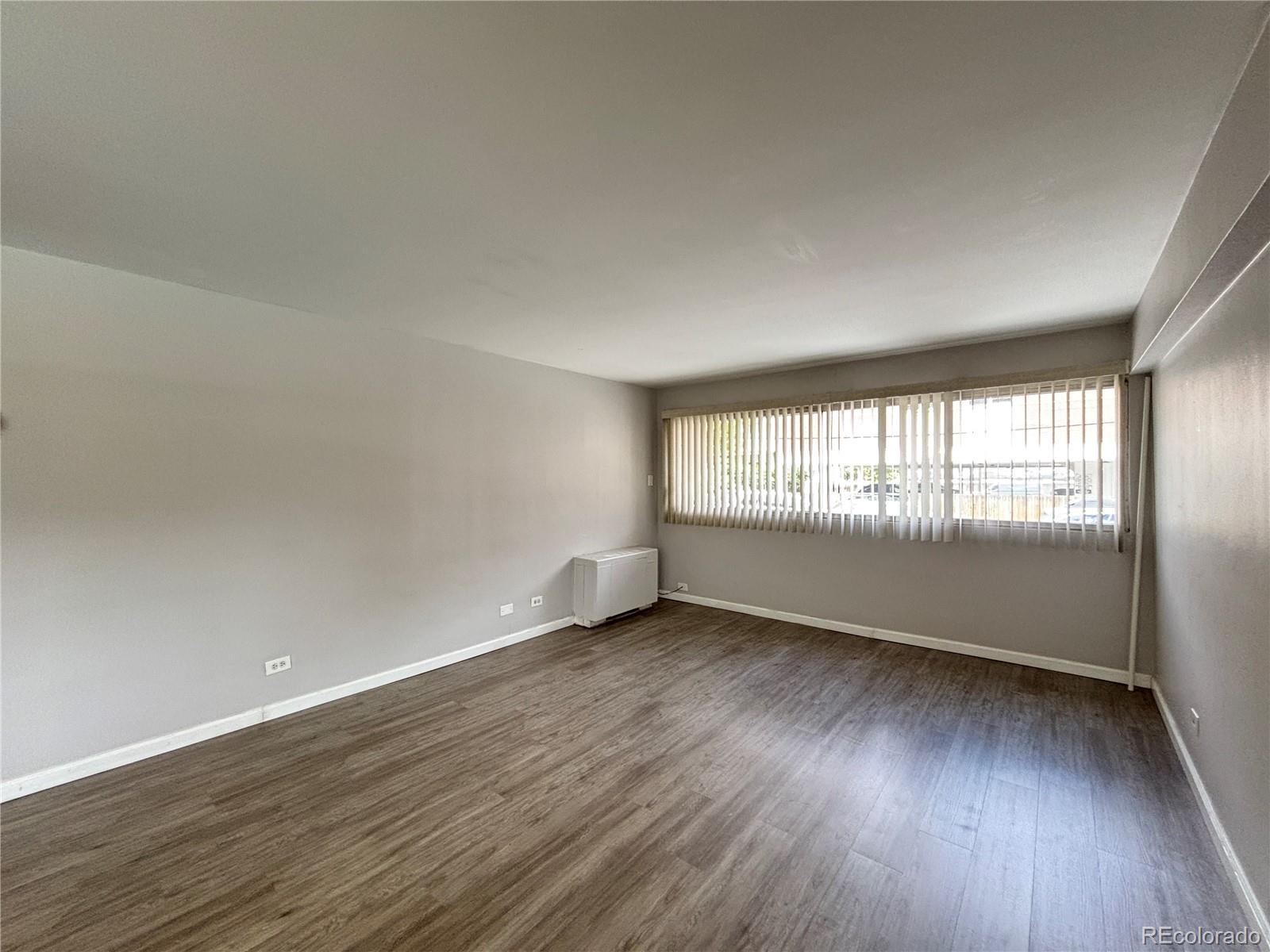MLS Image #9 for 888 n logan street,denver, Colorado