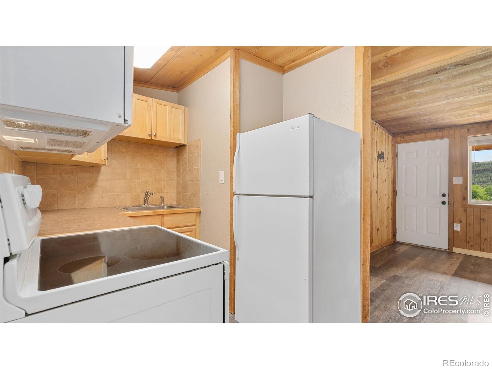MLS Image #19 for 4529  shoreline drive,fort collins, Colorado