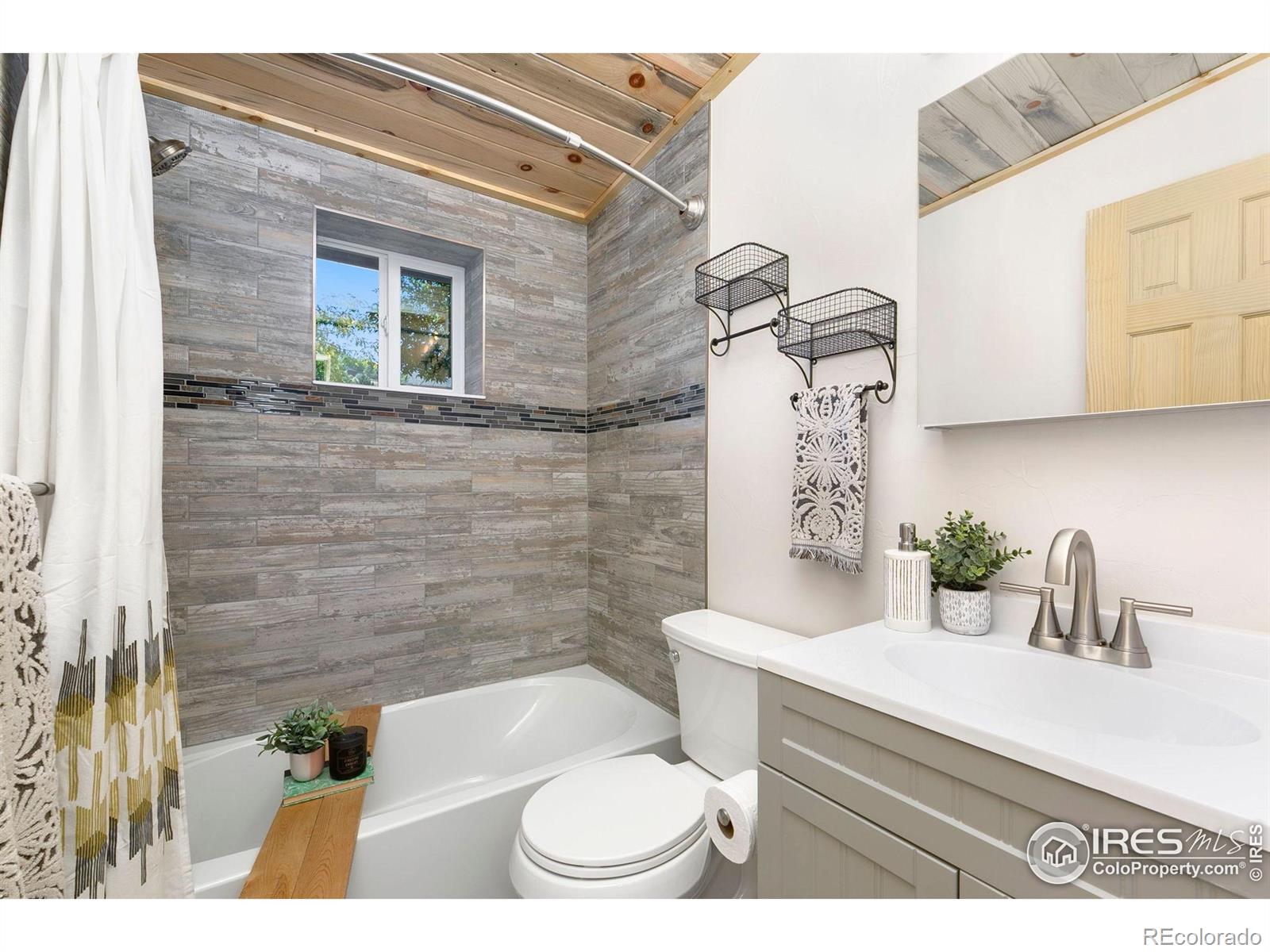 MLS Image #6 for 4529  shoreline drive,fort collins, Colorado