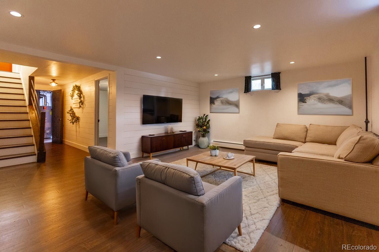 MLS Image #11 for 3098 s vine street,denver, Colorado