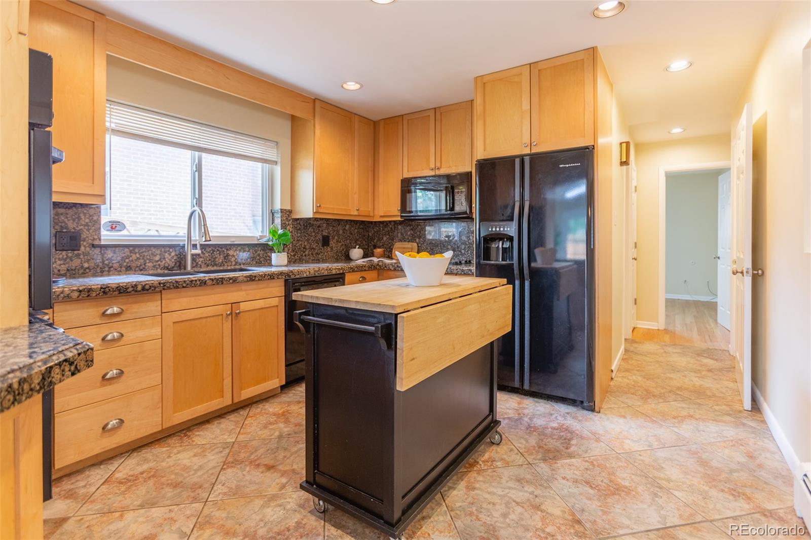 MLS Image #4 for 3098 s vine street,denver, Colorado