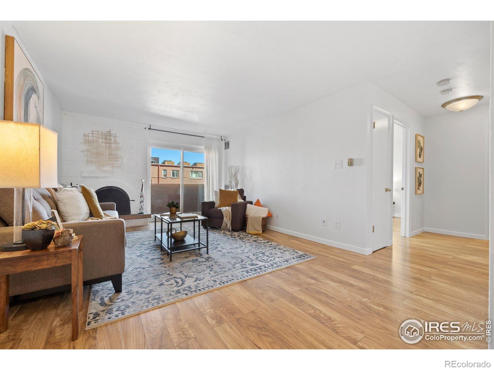 MLS Image #4 for 252 n pennsylvania street,denver, Colorado