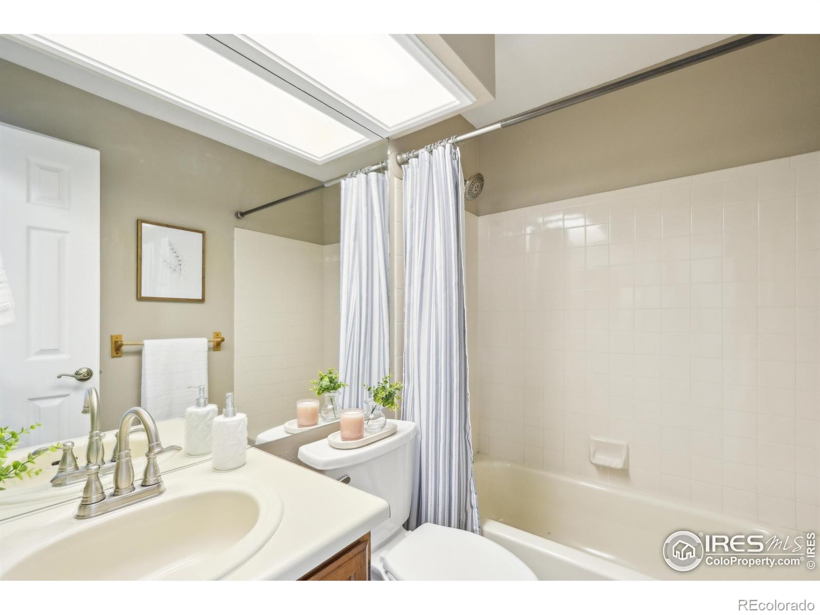MLS Image #28 for 14418 w yale place,lakewood, Colorado