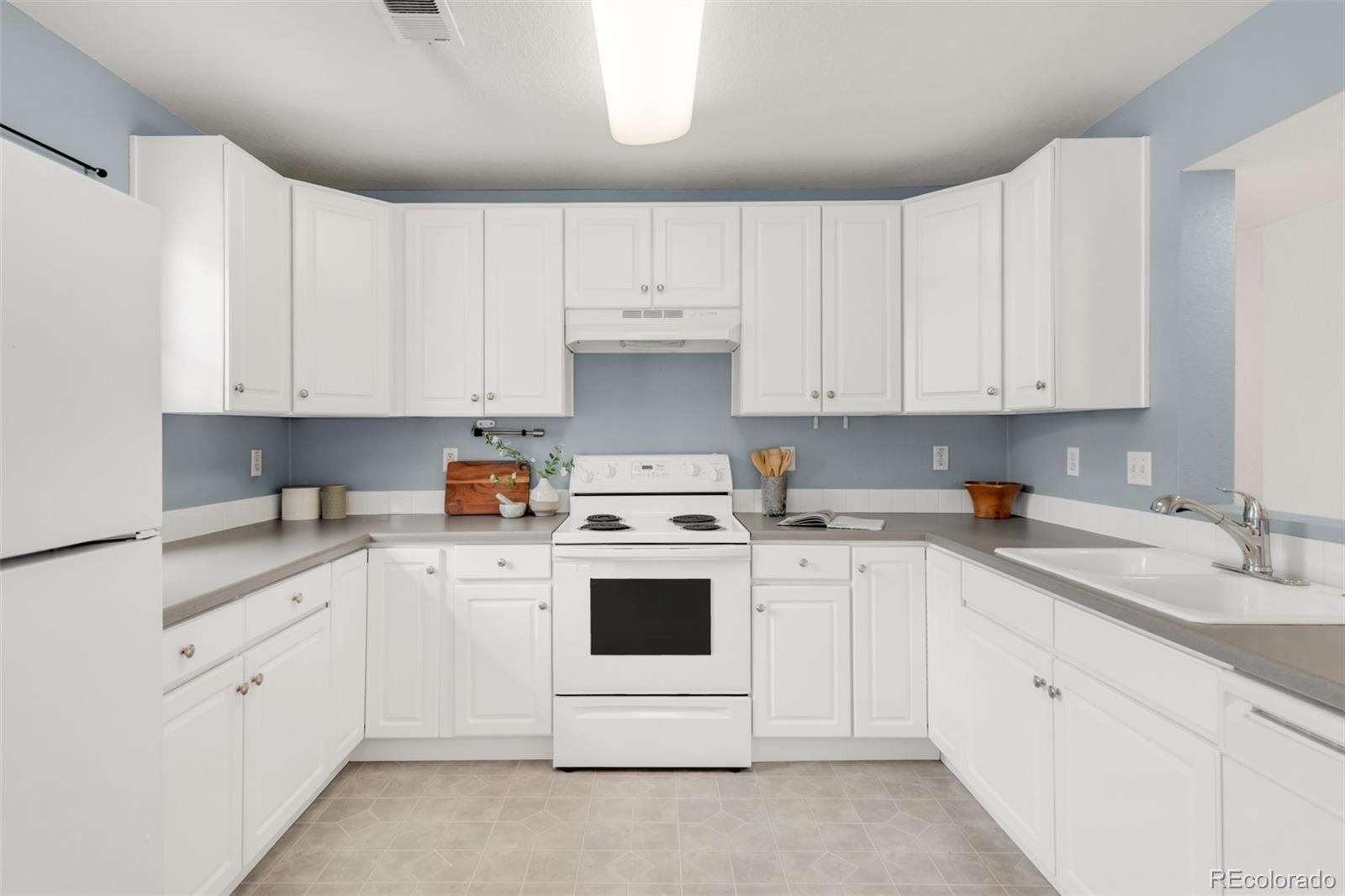 MLS Image #15 for 9369  longs peak drive,commerce city, Colorado