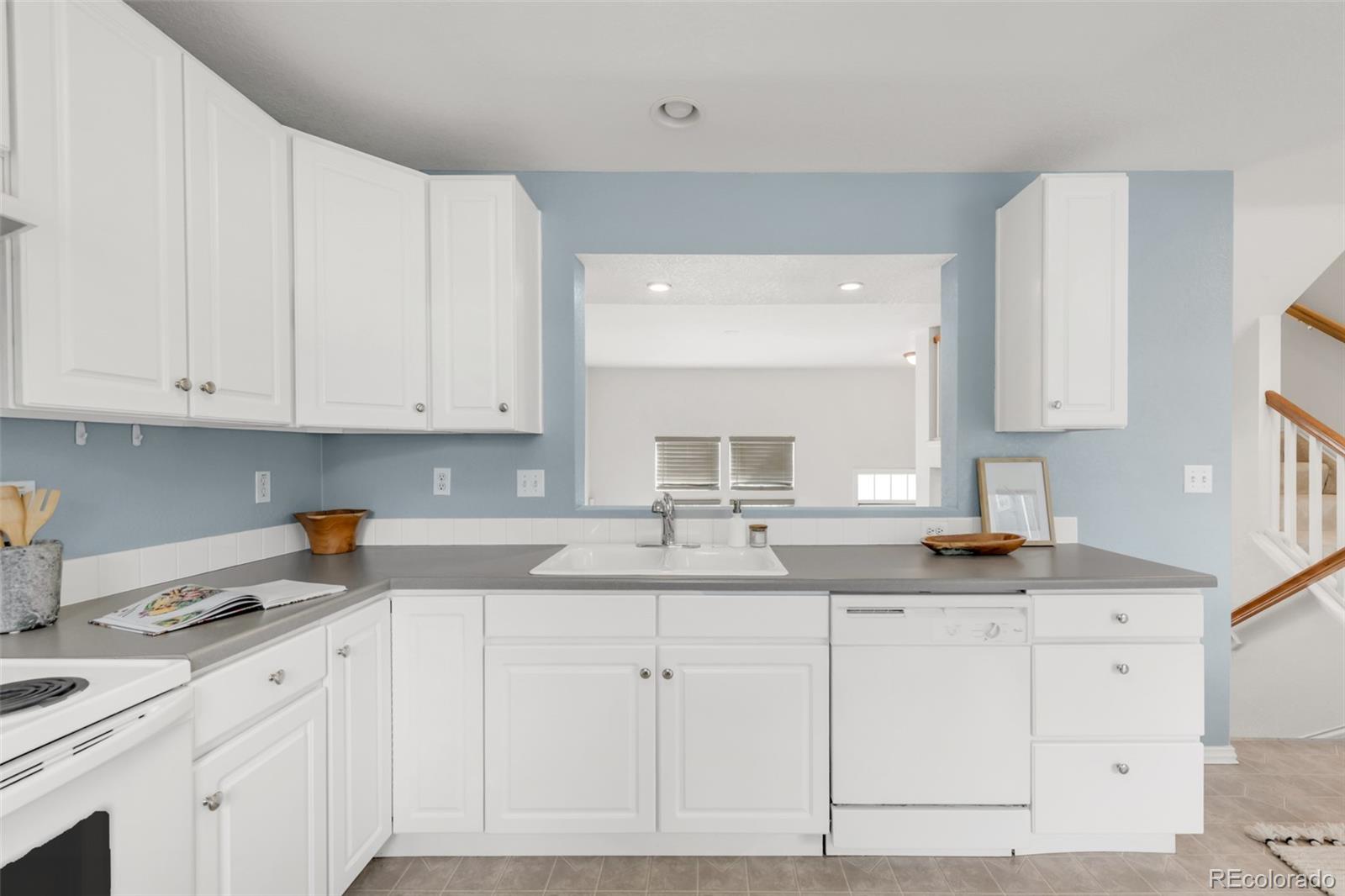 MLS Image #16 for 9369  longs peak drive,commerce city, Colorado