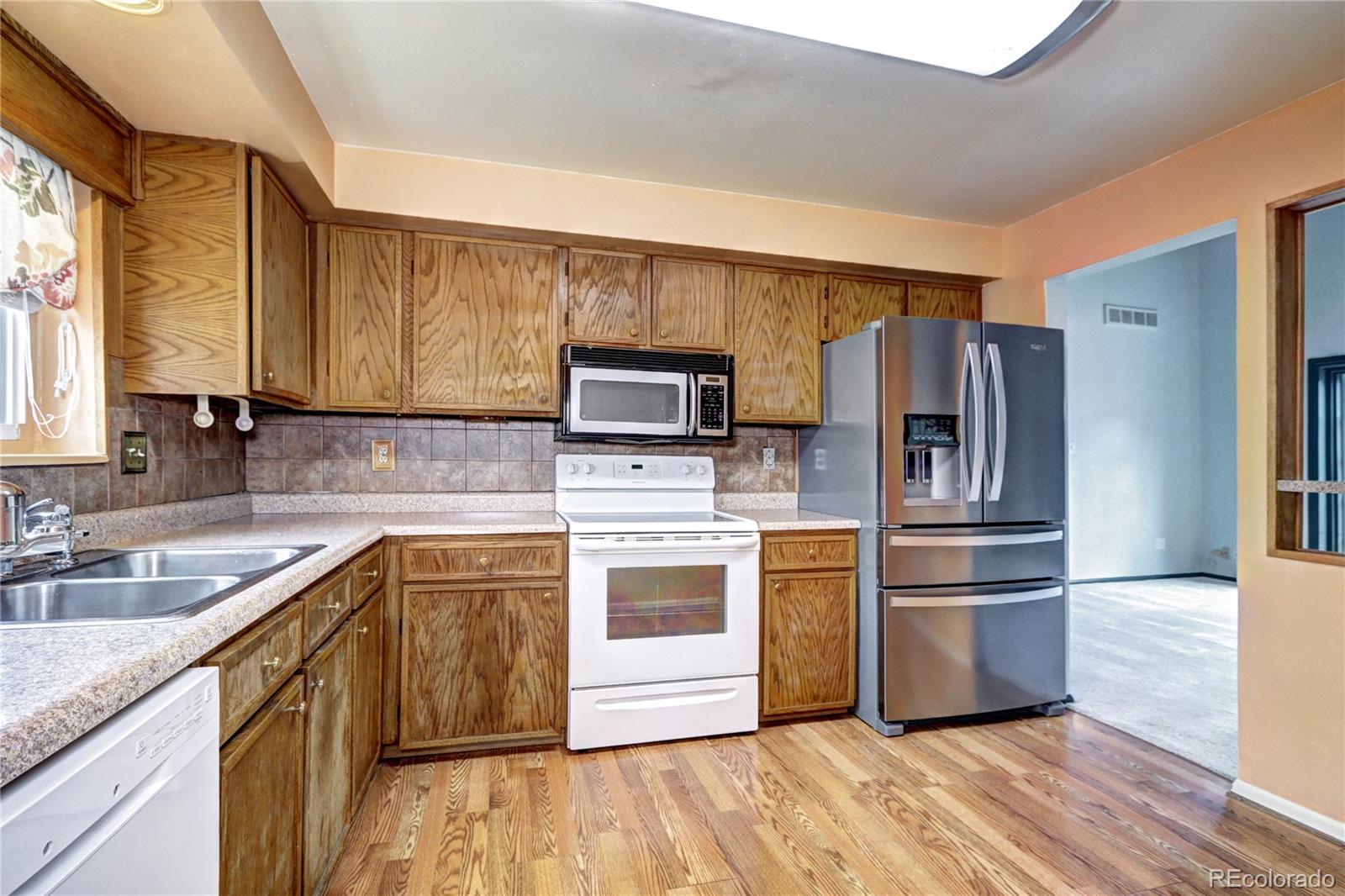 MLS Image #11 for 7300  beech street,arvada, Colorado