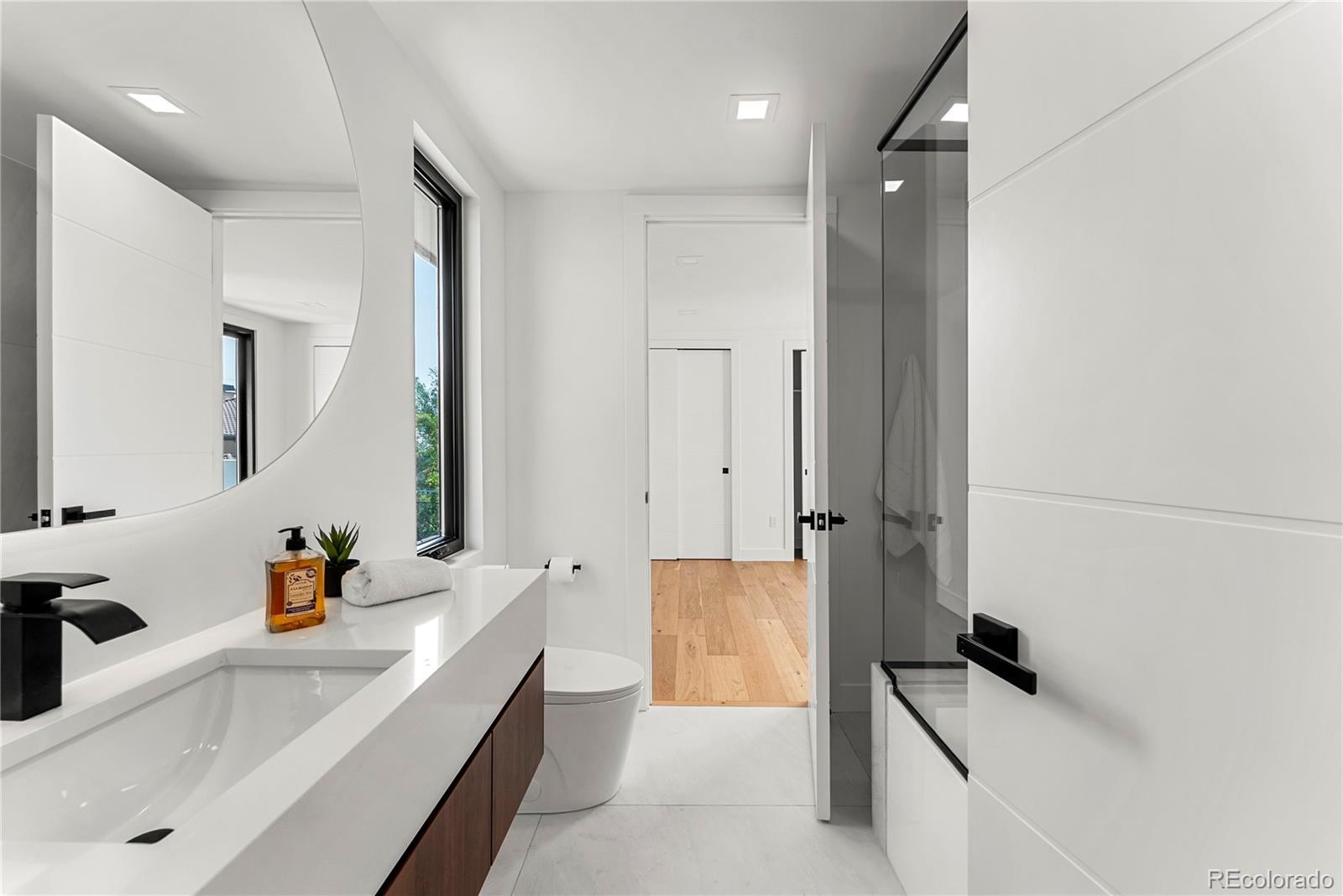 MLS Image #21 for 220  glencoe street,denver, Colorado