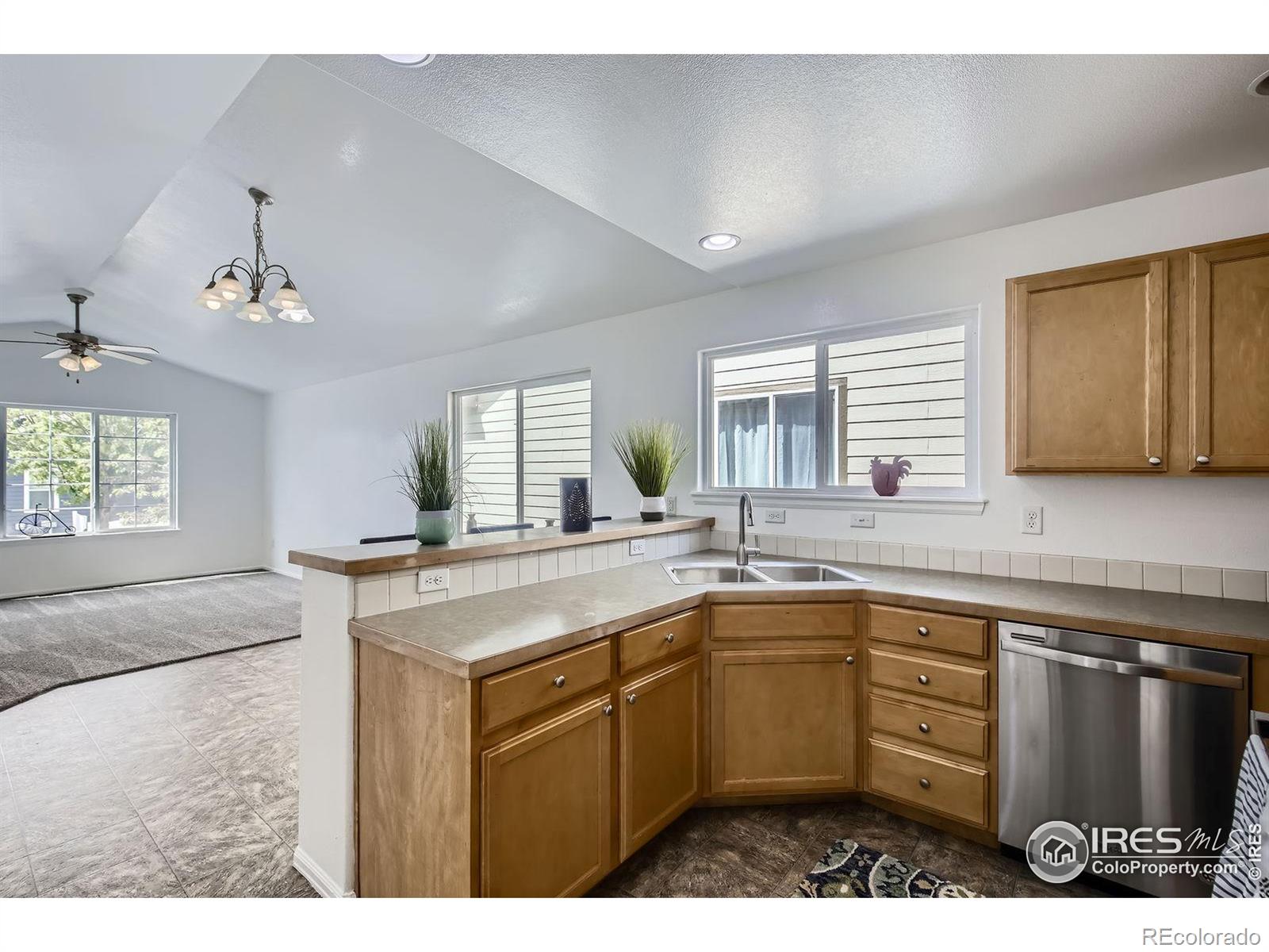 MLS Image #3 for 2220  woodbury lane,fort collins, Colorado